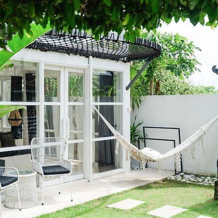 White Palm Hotel Uluwatu Bali Jimbaran  Exterior photo